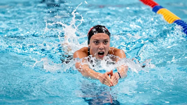 Gretchen Walsh, Swimming